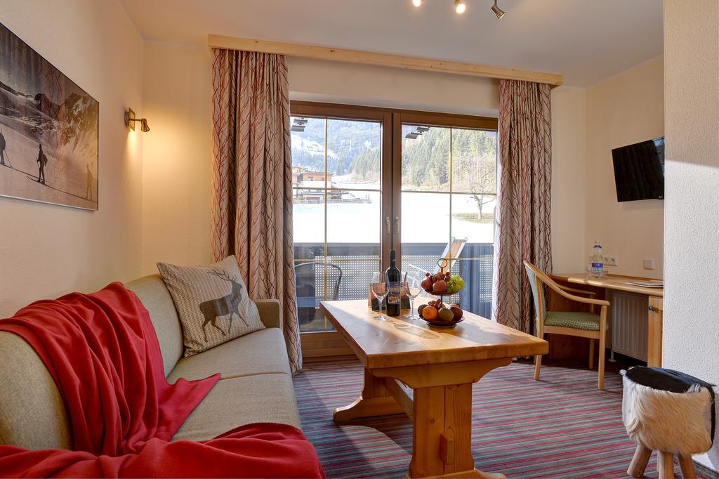 Wohlfuehlhotel Schiestl Fügen Exteriér fotografie